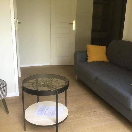 Hotel Le Saint Martin 萨布勒叙赫萨赫特 外观 照片