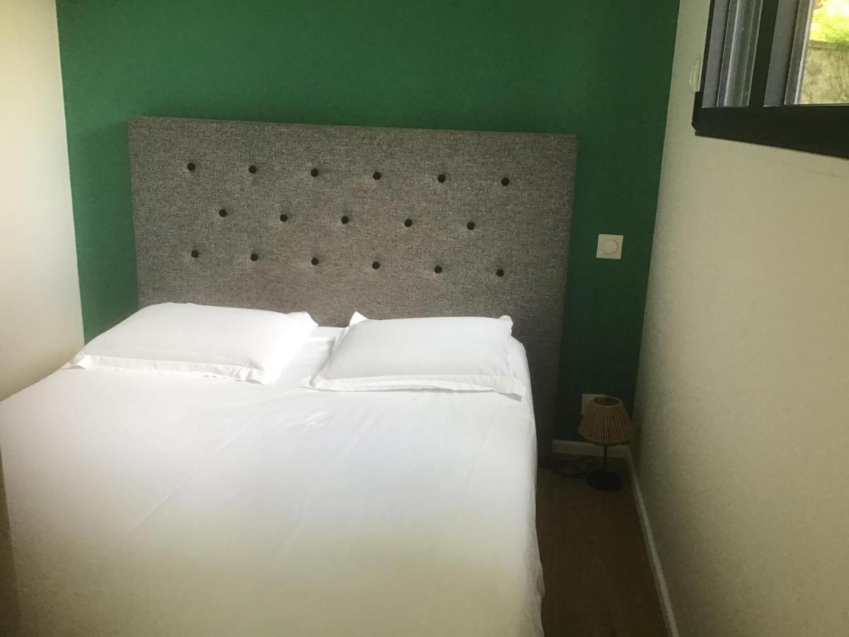 Hotel Le Saint Martin 萨布勒叙赫萨赫特 外观 照片