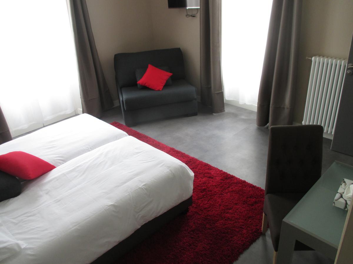 Hotel Le Saint Martin 萨布勒叙赫萨赫特 外观 照片
